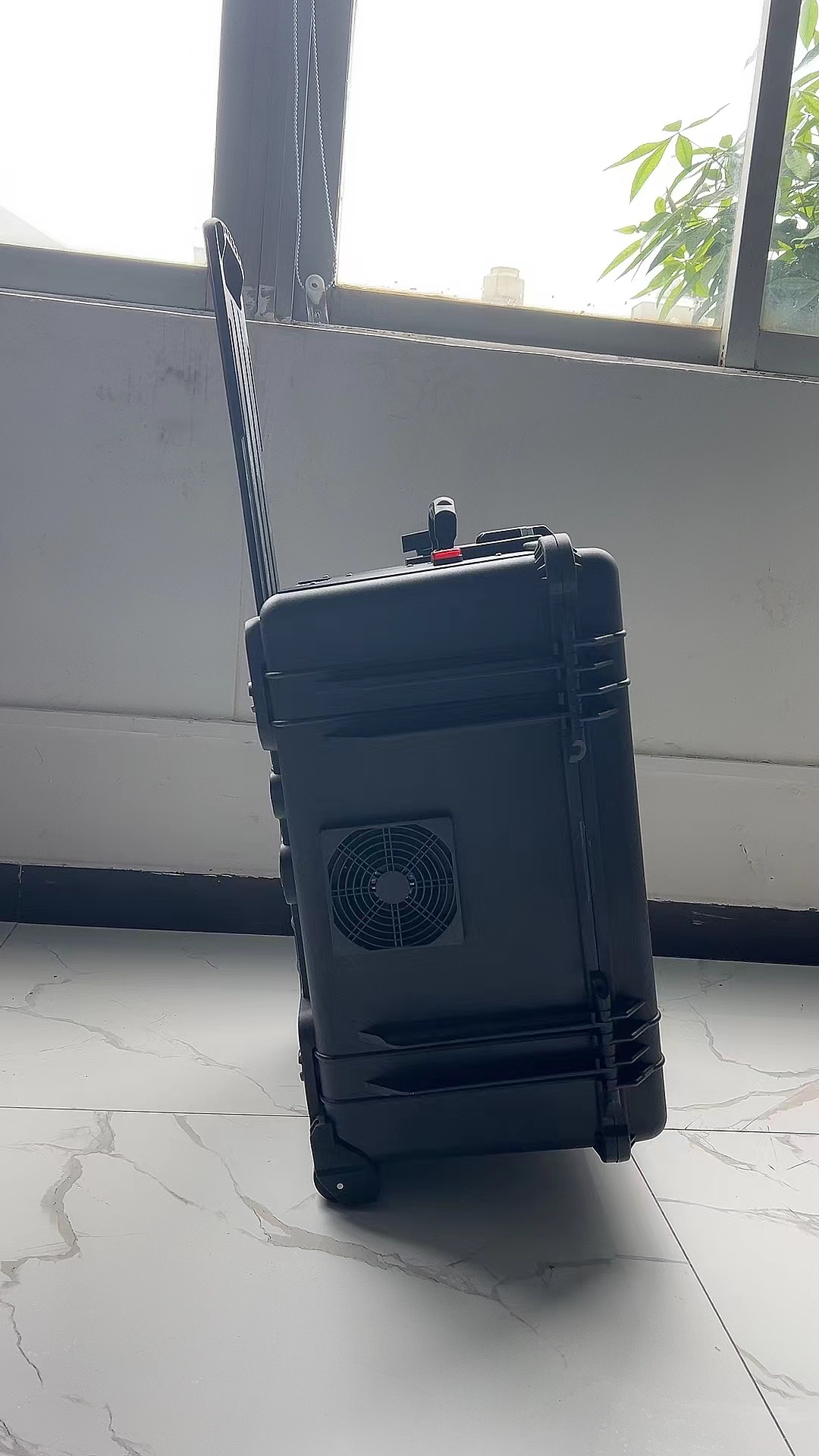 眉县手拉箱型移动通信干扰器